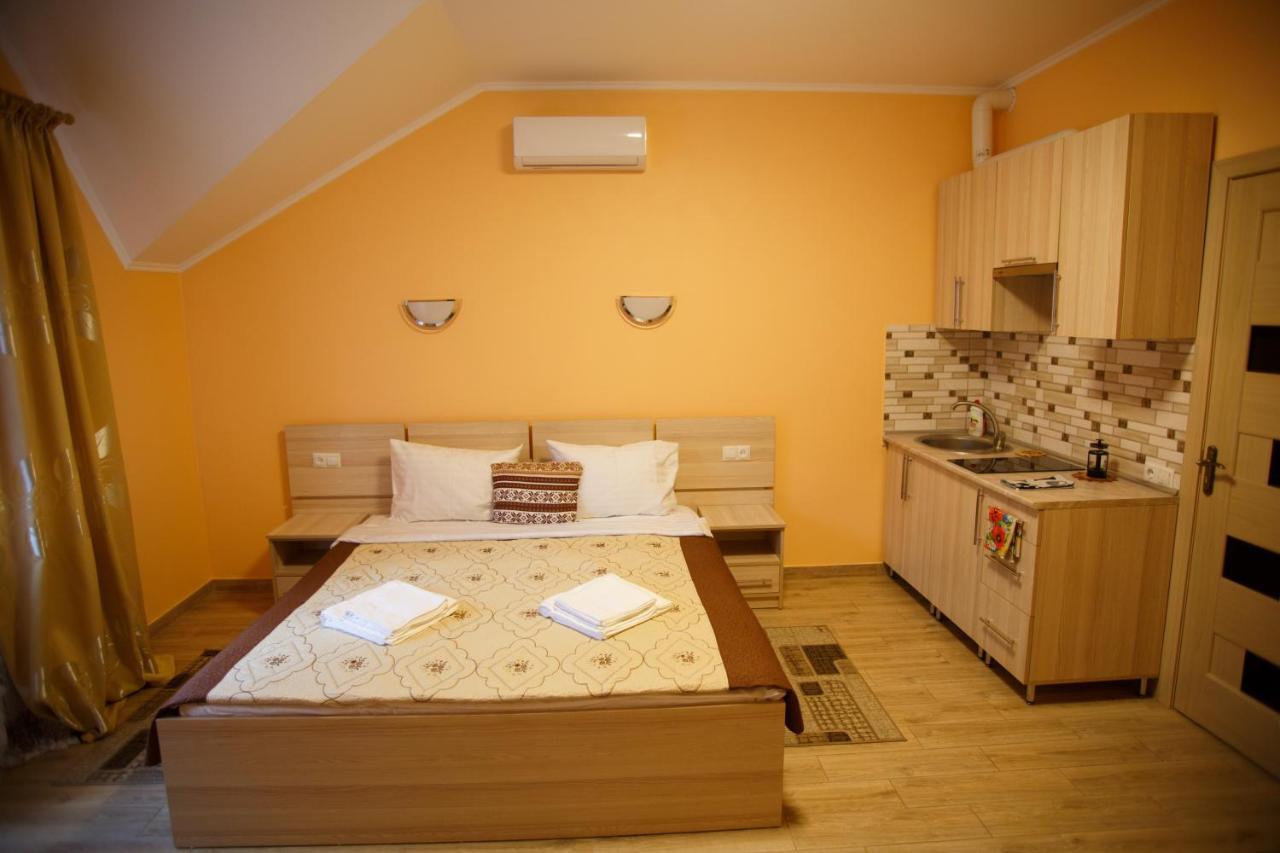 Ferienwohnung Золота Поляна Exterior foto